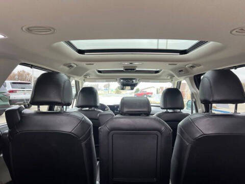 2025 Kia Carnival SX