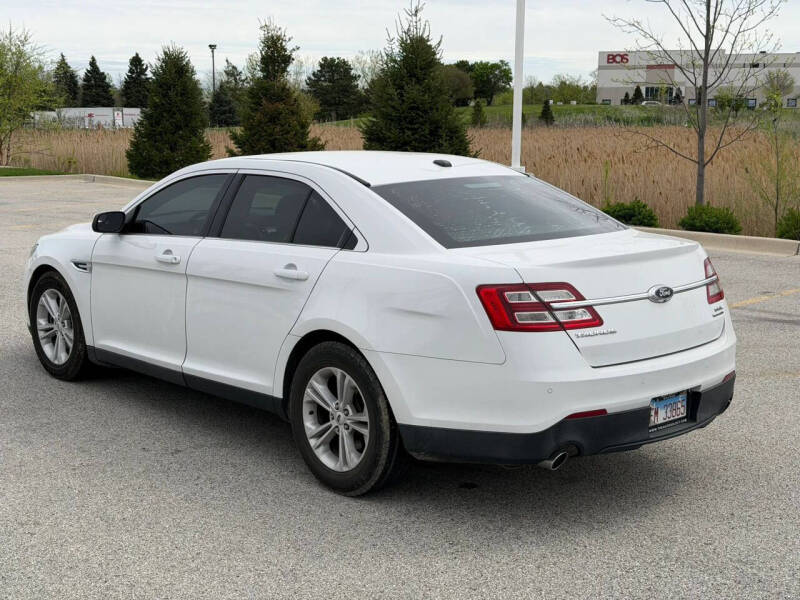 2017 Ford Taurus SEL