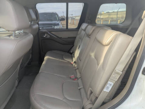 2006 Nissan Pathfinder SE