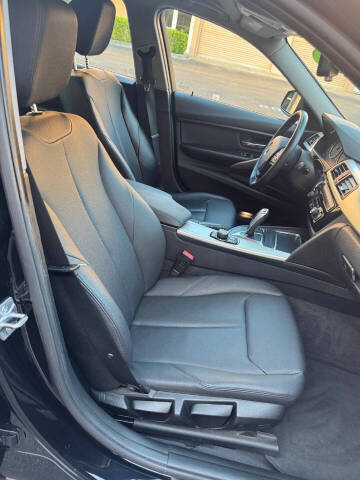 2016 BMW 3 Series 320i