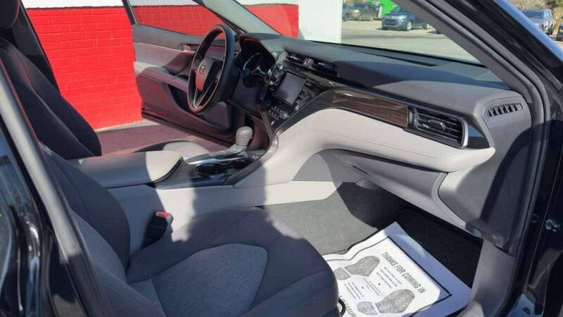 2020 Toyota Camry LE