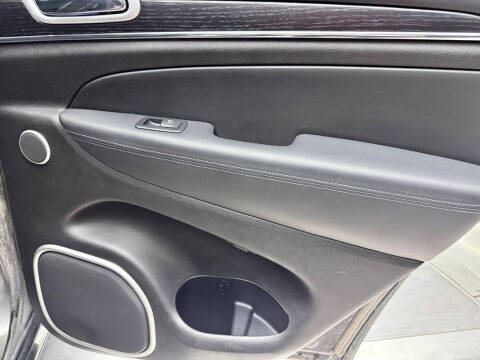 2019 Jeep Grand Cherokee Summit