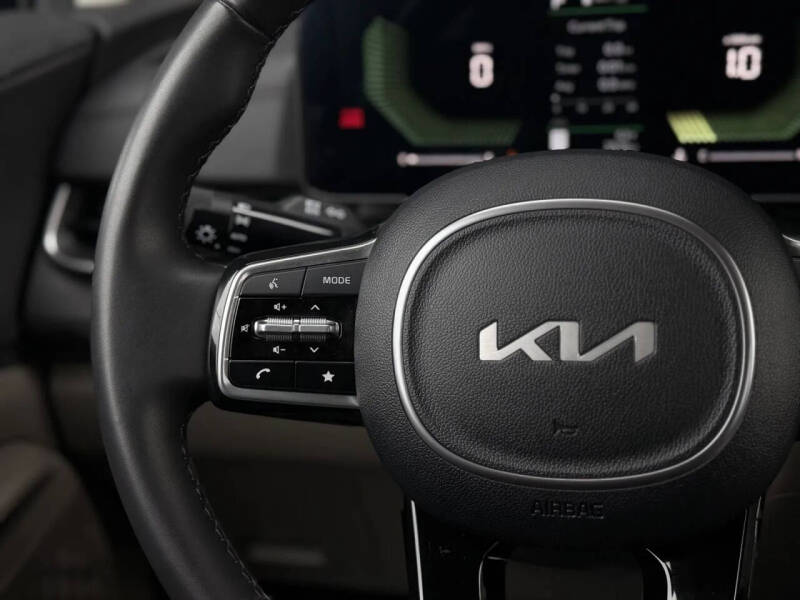 2025 Kia Carnival EX