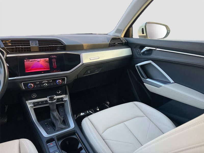 2021 Audi Q3 quattro S line Premium 45 TFSI