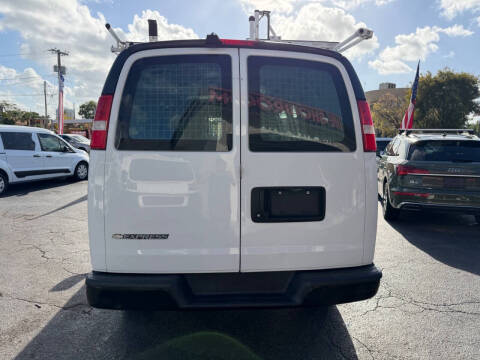 2020 Chevrolet Express 2500