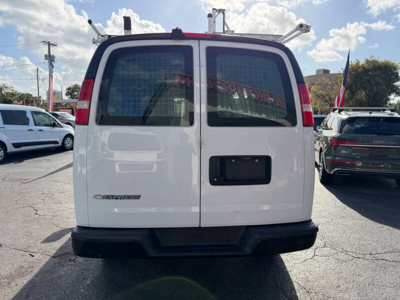 2020 Chevrolet Express 2500