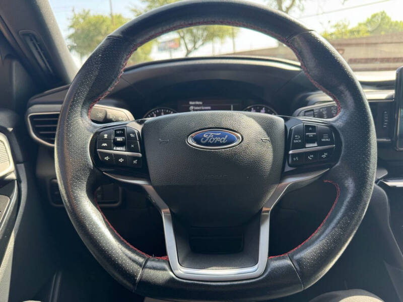 2023 Ford Explorer ST-Line