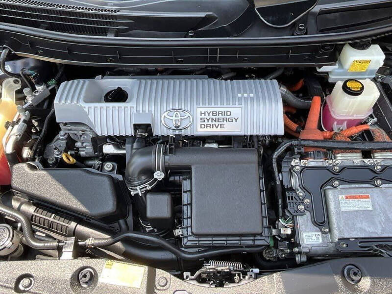 2012 Toyota Prius Two