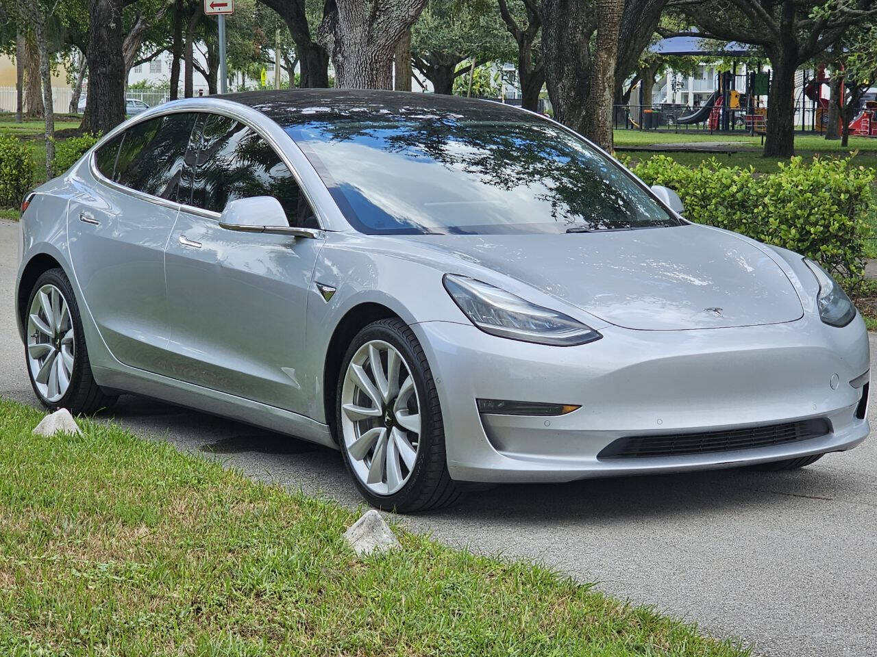 2018 TESLA Model 3 Sedan - $23,605