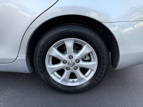 2011 Toyota Camry LE