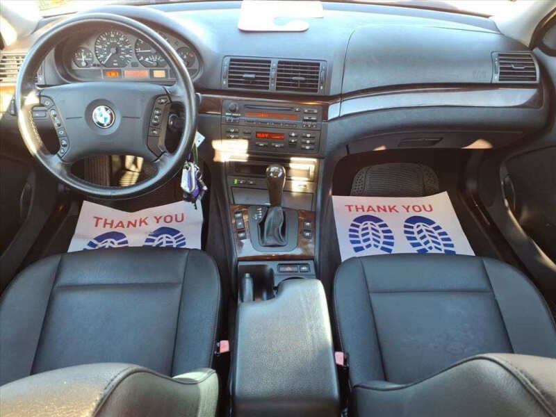 2005 BMW 3 Series 325i