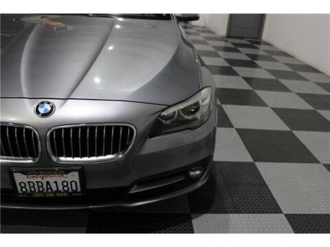 2015 BMW 5 Series 528i
