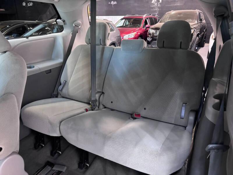 2014 Toyota Sienna