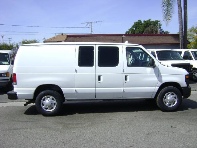 2010 Ford E-Series E-350 SD