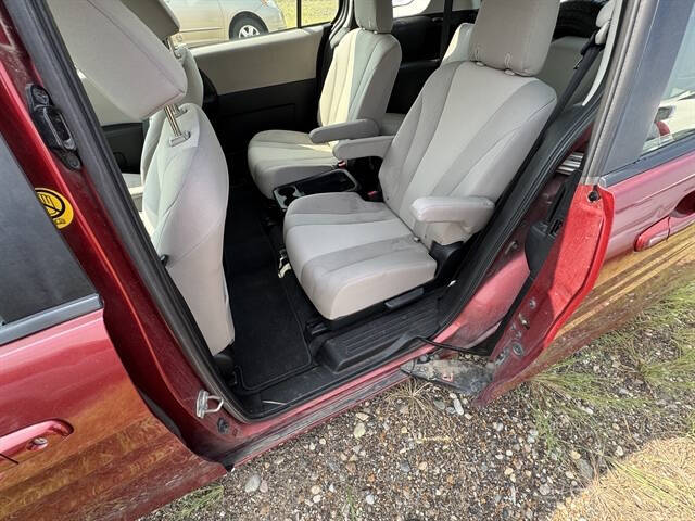 2013 Mazda MAZDA5 Sport