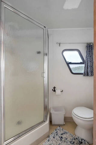 2000 FUN COUNTRY HOUSE BOAT