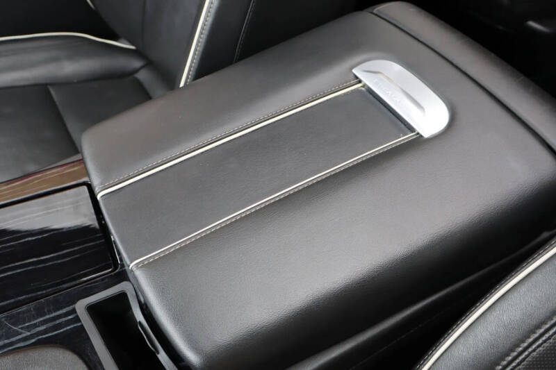 2023 Cadillac Escalade ESV Sport