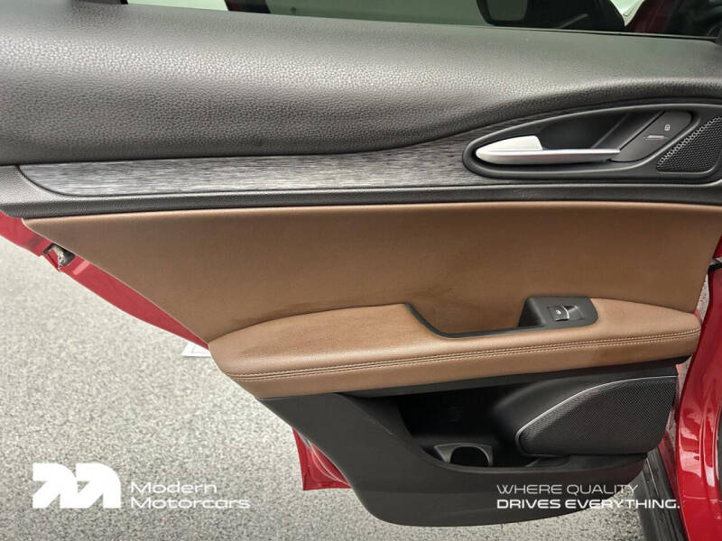 2021 Alfa Romeo Stelvio Sprint