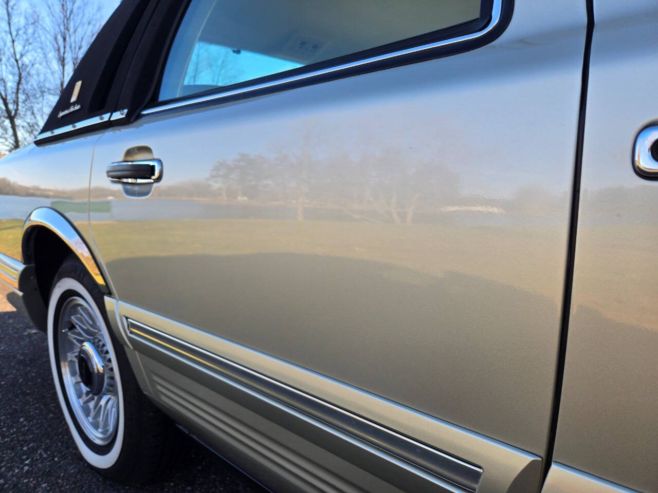 1997 Lincoln Town Car 53