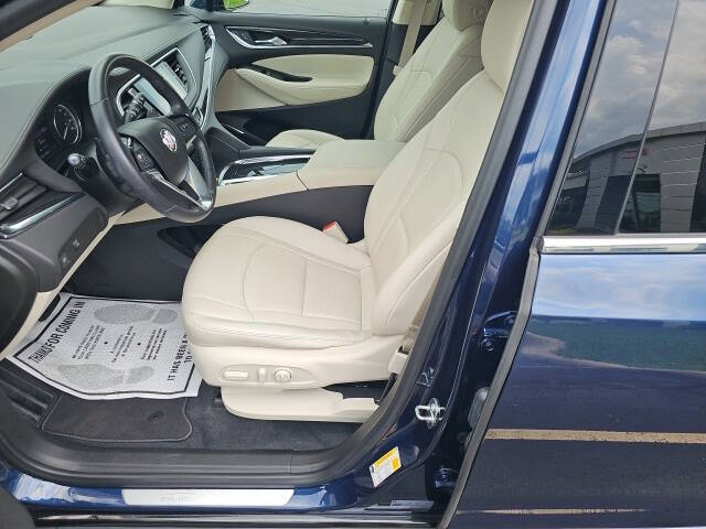 2022 Buick Enclave Essence