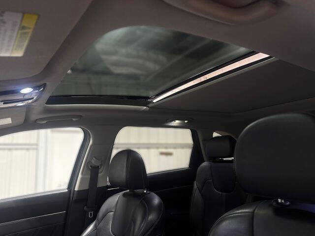 2022 Kia Sorento Plug-In Hybrid SX