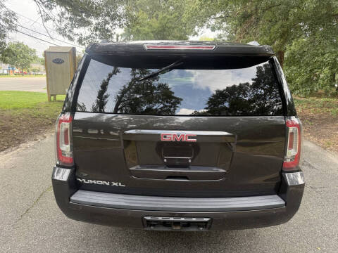2017 GMC Yukon XL SLT