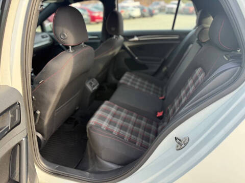 2015 Volkswagen Golf GTI S