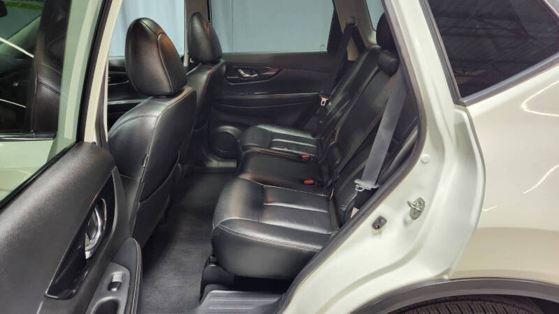 2020 Nissan Rogue SL