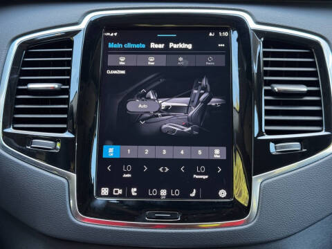 2023 Volvo XC90 Recharge T8 Ultimate Bright Theme 6P