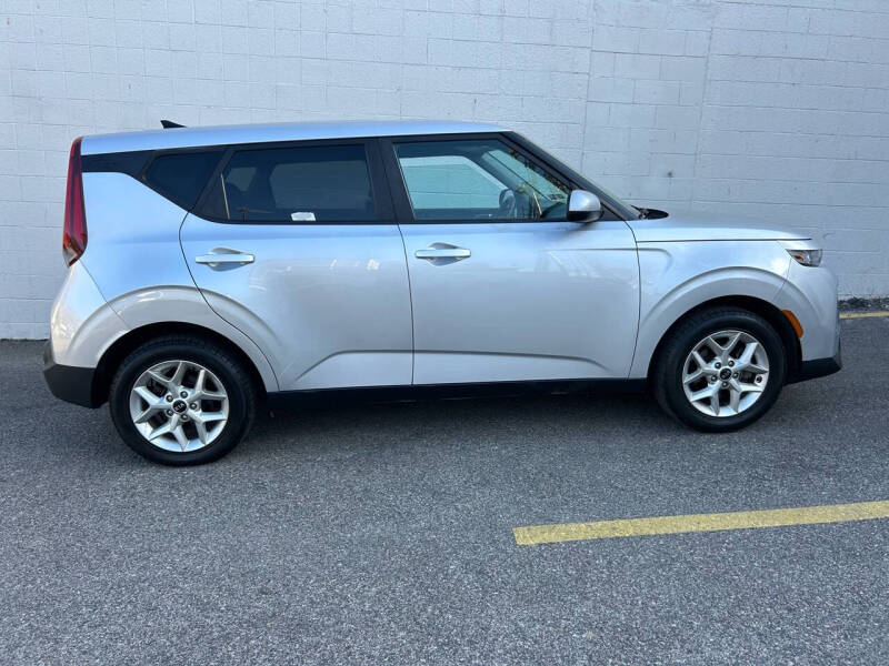 2021 Kia Soul S photo 4