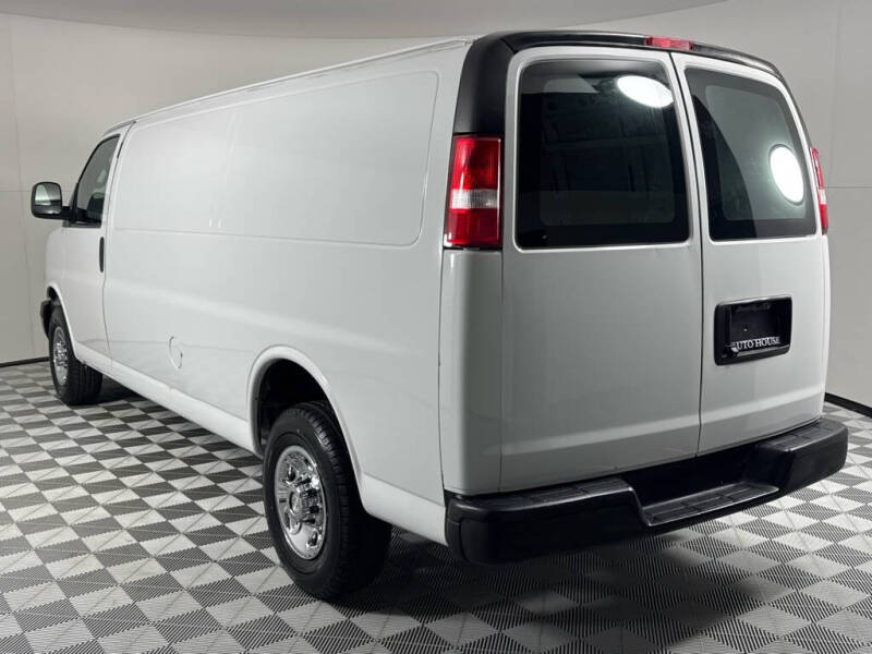 2020 Chevrolet Express 2500