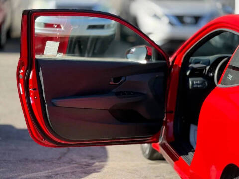 2019 Hyundai Veloster