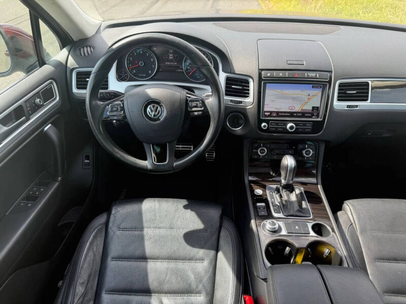 2017 Volkswagen Touareg V6 Executive