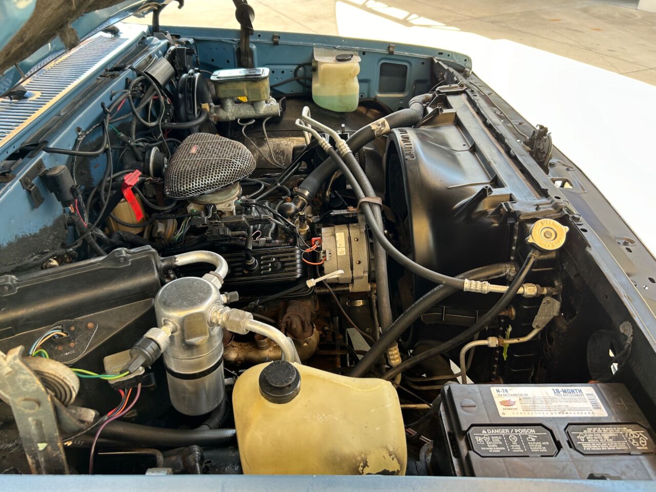 1987 Chevrolet R/V 10 Series 21