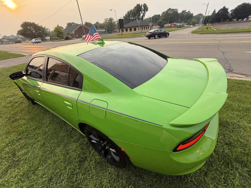 2017 Dodge Charger SXT