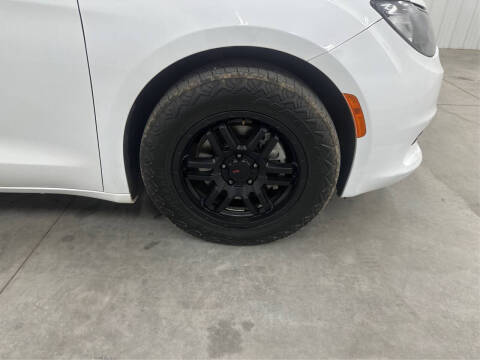 2020 Chrysler Voyager LXi