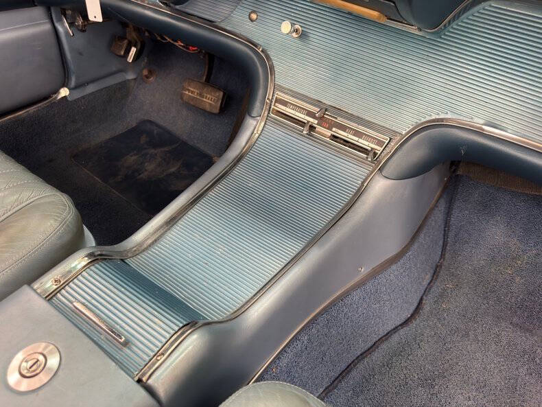 1962 Ford Thunderbird