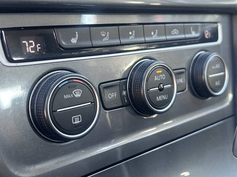 2016 Volkswagen e-Golf SE