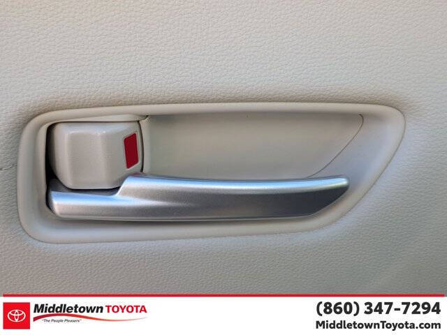 2022 Toyota Corolla Cross XLE