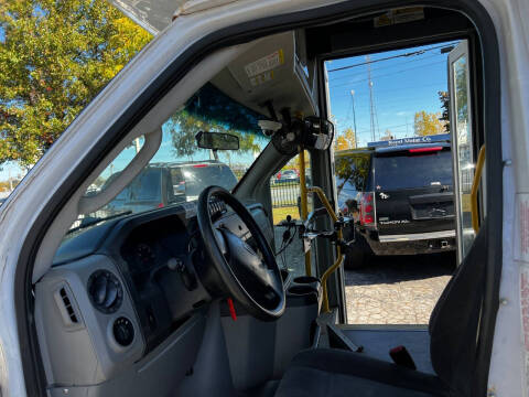2016 Ford E-Series E-450 SD