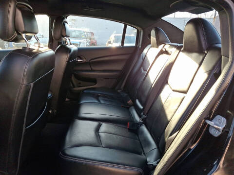 2014 Chrysler 200 Limited