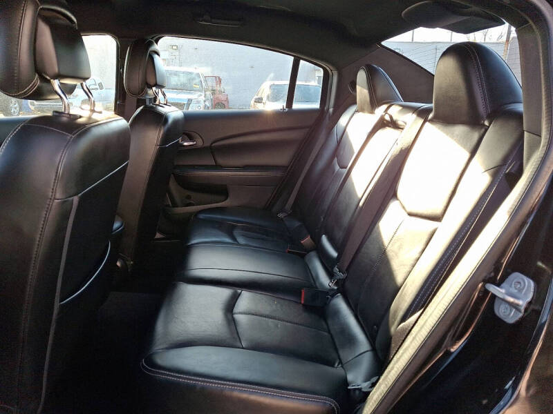 2014 Chrysler 200 Limited