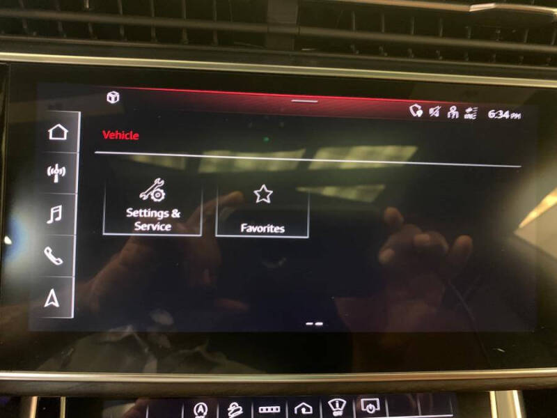 2021 Audi Q8 quattro Prestige 55 TFSI