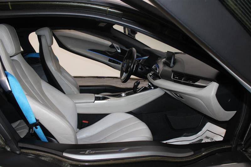 2015 BMW i8