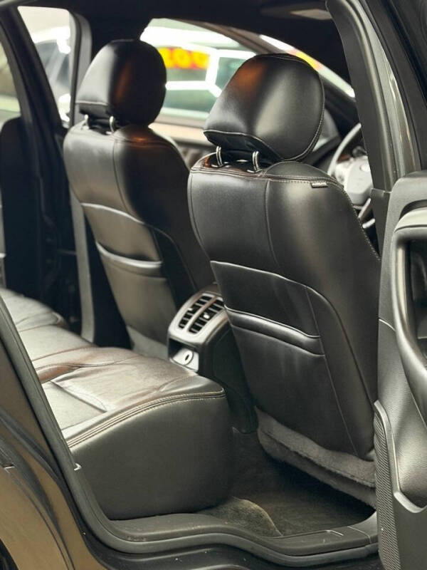 2018 Ford Taurus SEL