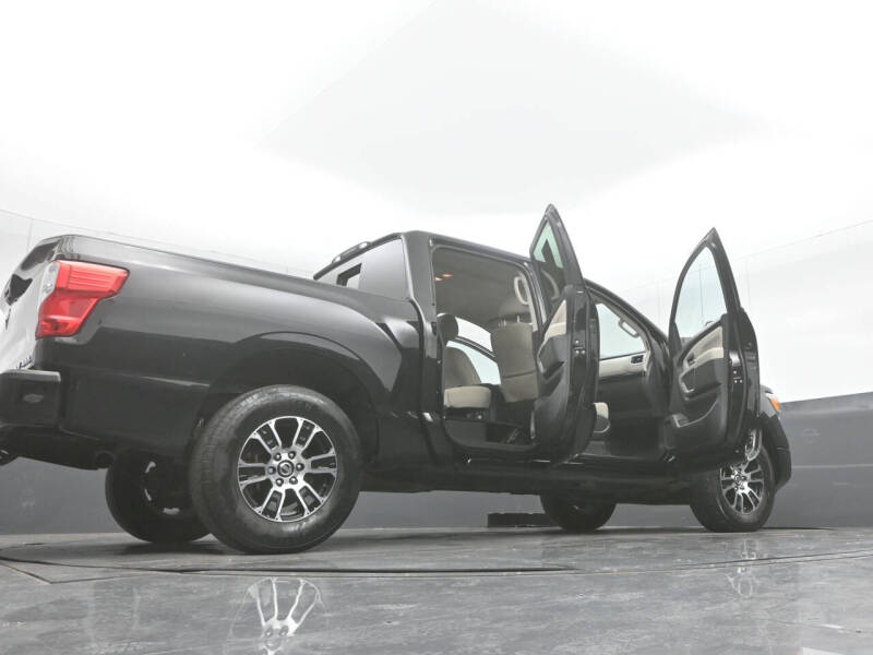 2021 Nissan Titan
