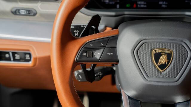 2024 Lamborghini Urus S