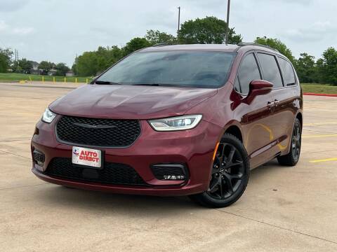 2021 Chrysler Pacifica for sale at AUTO DIRECT Bellaire in Houston TX