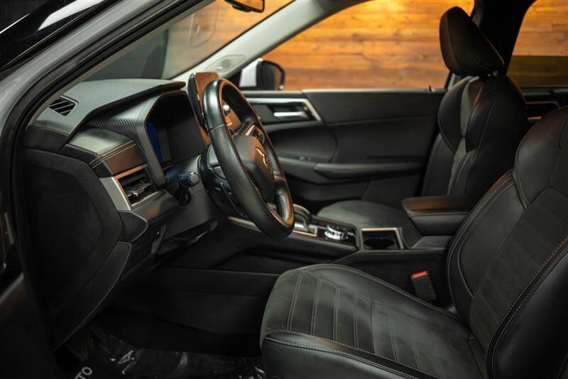 2024 Mitsubishi Outlander SE