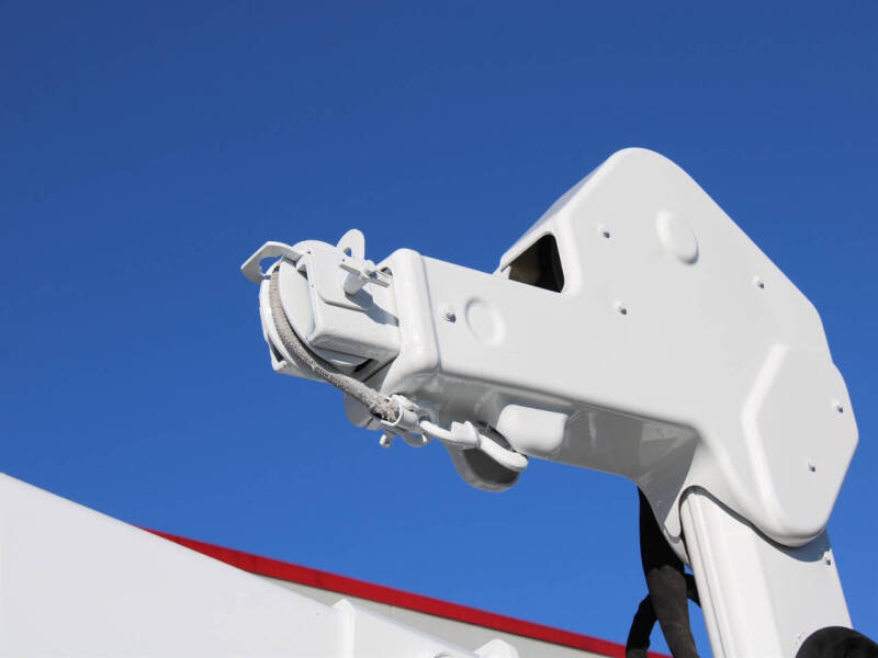 2019 International CV515